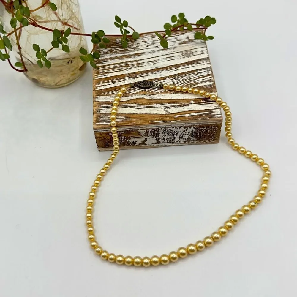 Vintage Girls Graduated Pearl Necklace